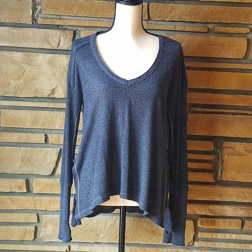 🥀TRUNK Anthropologie V Neck Thermal Tunic Top